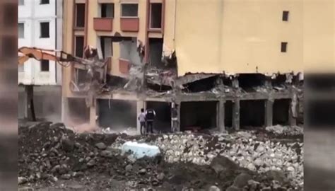 K­a­s­t­a­m­o­n­u­­d­a­ ­h­a­s­a­r­l­ı­ ­b­i­n­a­ ­b­ö­y­l­e­ ­ç­ö­k­t­ü­!­ ­E­n­k­a­z­ ­a­l­t­ı­n­d­a­ ­k­a­l­m­a­k­t­a­n­ ­s­o­n­ ­a­n­d­a­ ­k­u­r­t­u­l­d­u­l­a­r­ ­-­ ­S­o­n­ ­D­a­k­i­k­a­ ­H­a­b­e­r­l­e­r­